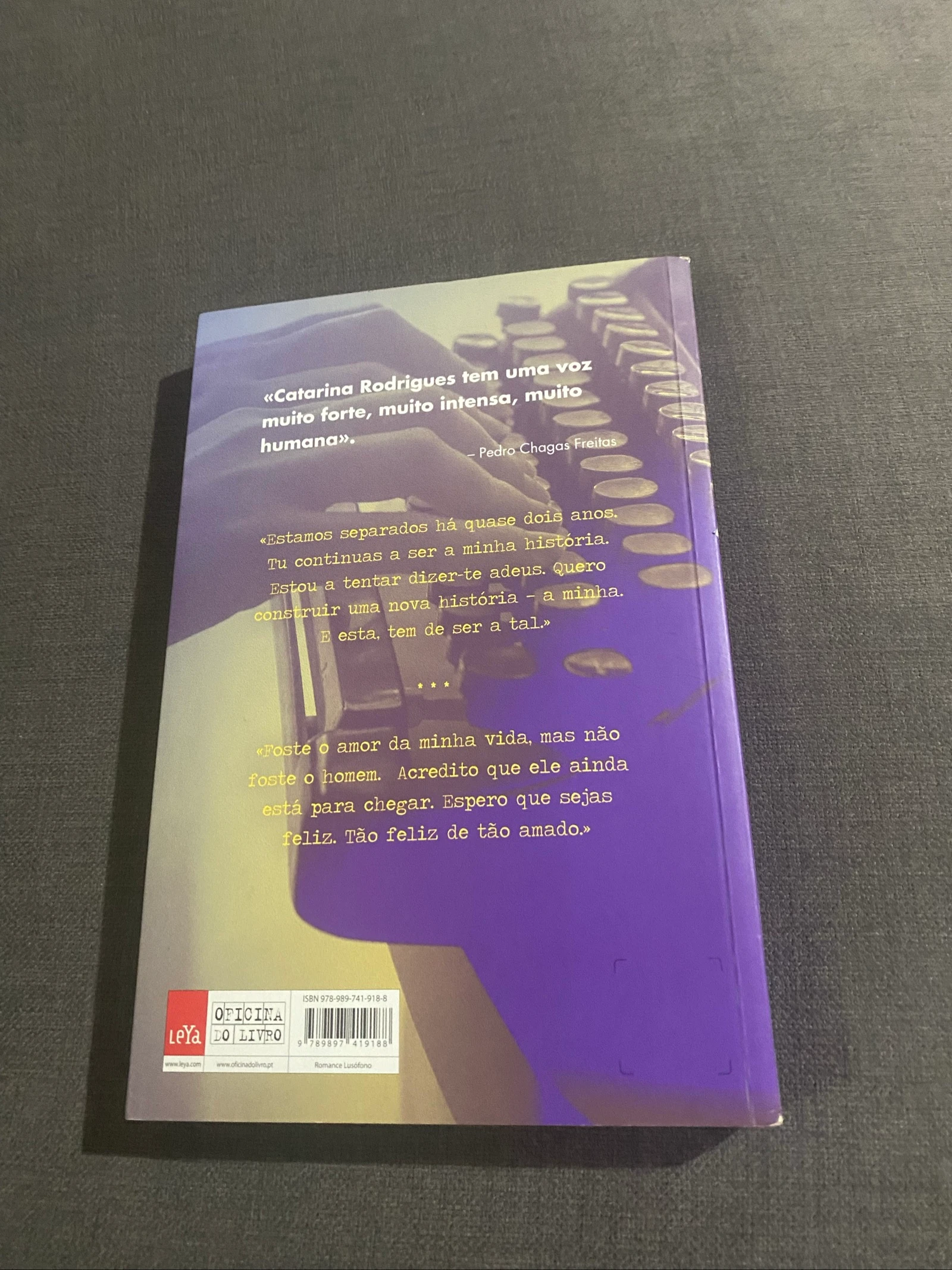 Livro “1001 coisas que nunca te disse” – photo 2